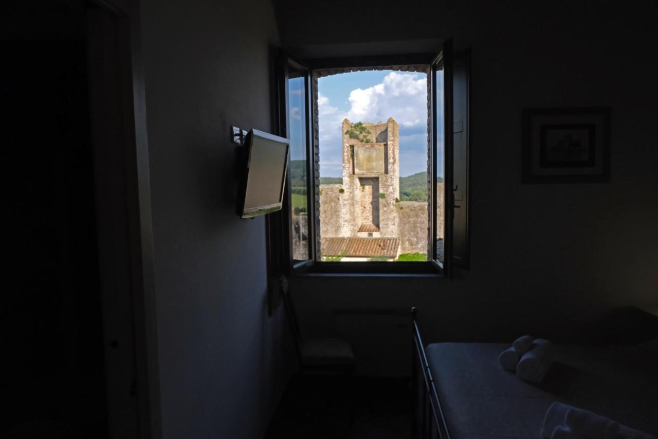 Rooms And Wine Al Castello Monteriggioni Eksteriør bilde
