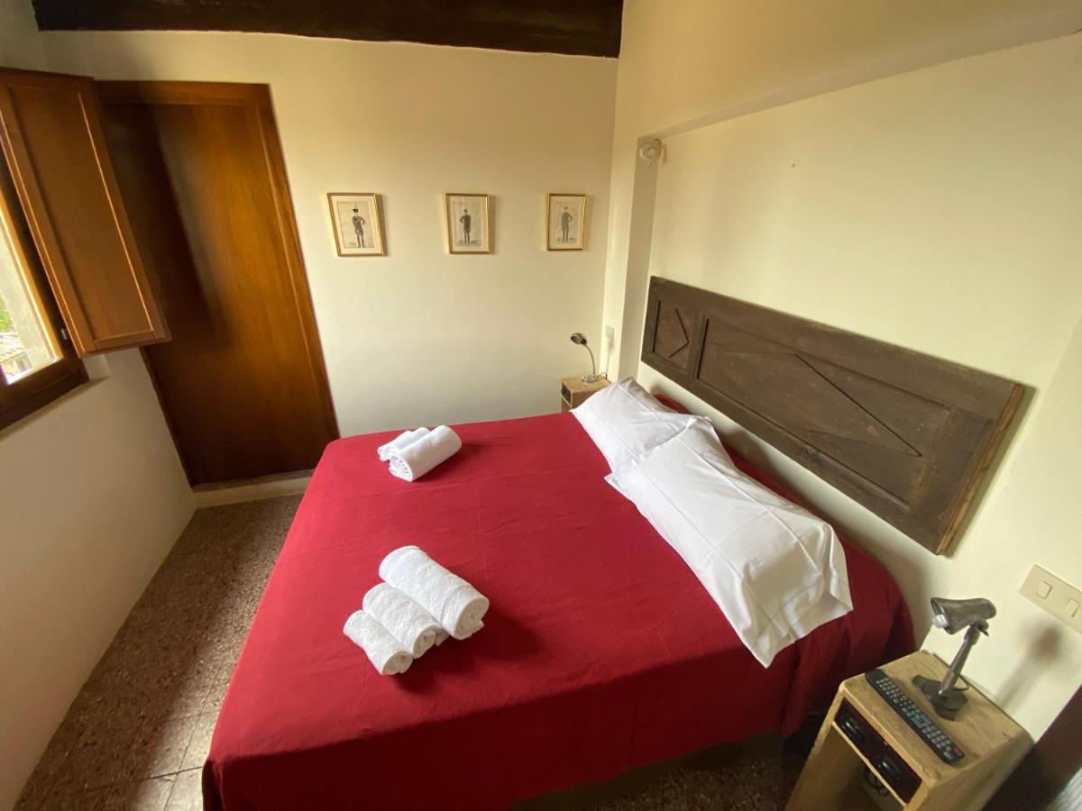 Rooms And Wine Al Castello Monteriggioni Eksteriør bilde
