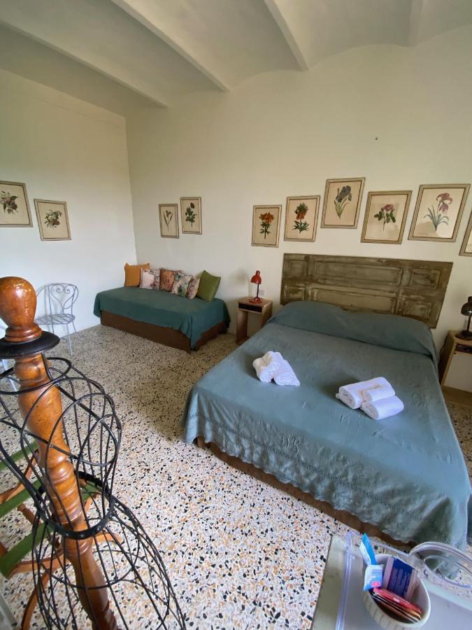 Rooms And Wine Al Castello Monteriggioni Eksteriør bilde
