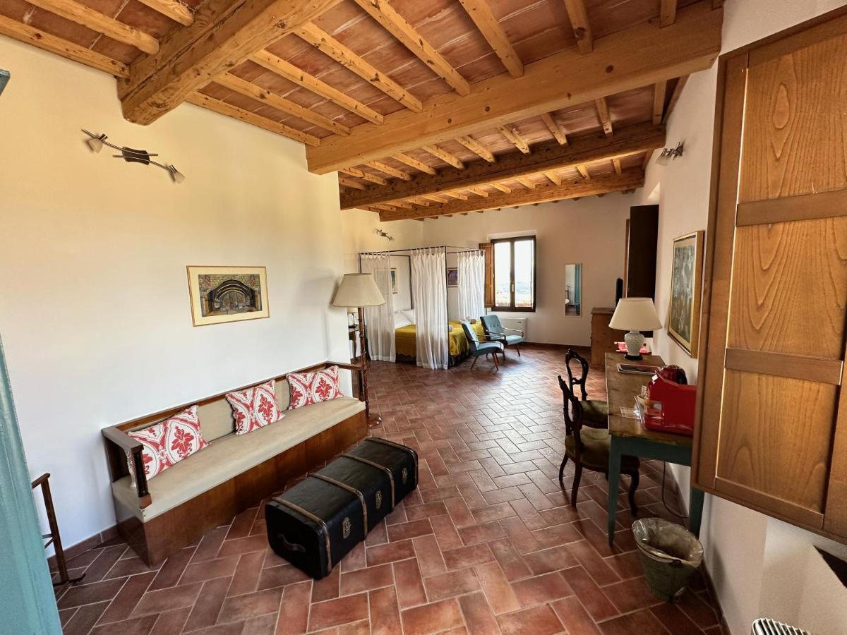 Rooms And Wine Al Castello Monteriggioni Eksteriør bilde